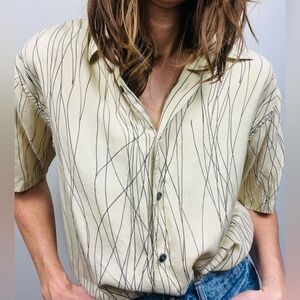 Men’s Perry Ellis Silk Short-Sleeve Button-Down — Size M